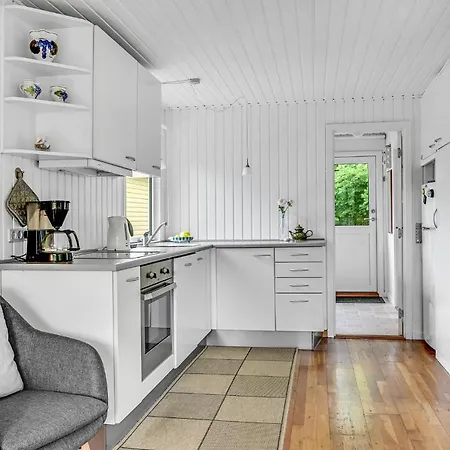3 Bedroom Lovely In Orsted Casa de Férias Kare